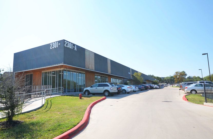 Photo of property 2301 E Riverside