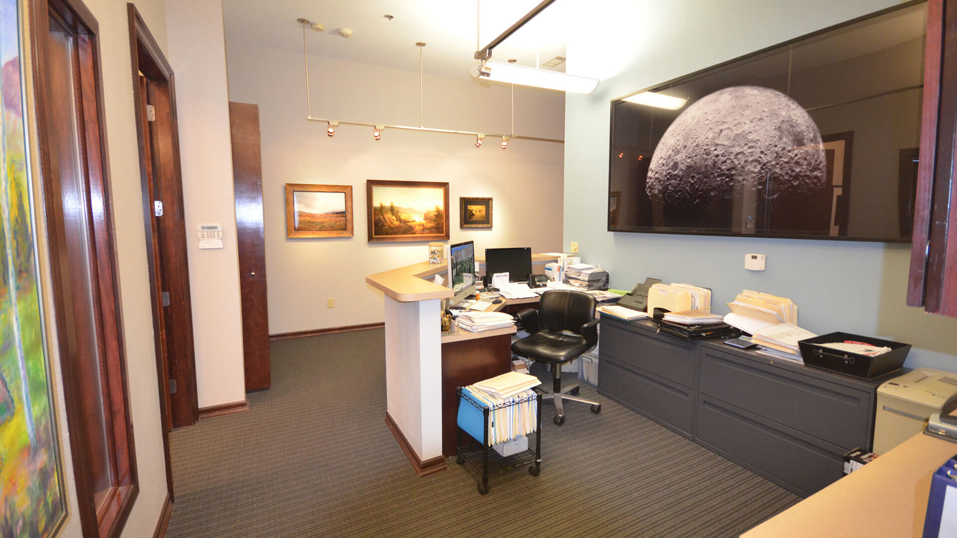 Villas on 6th Interior Office