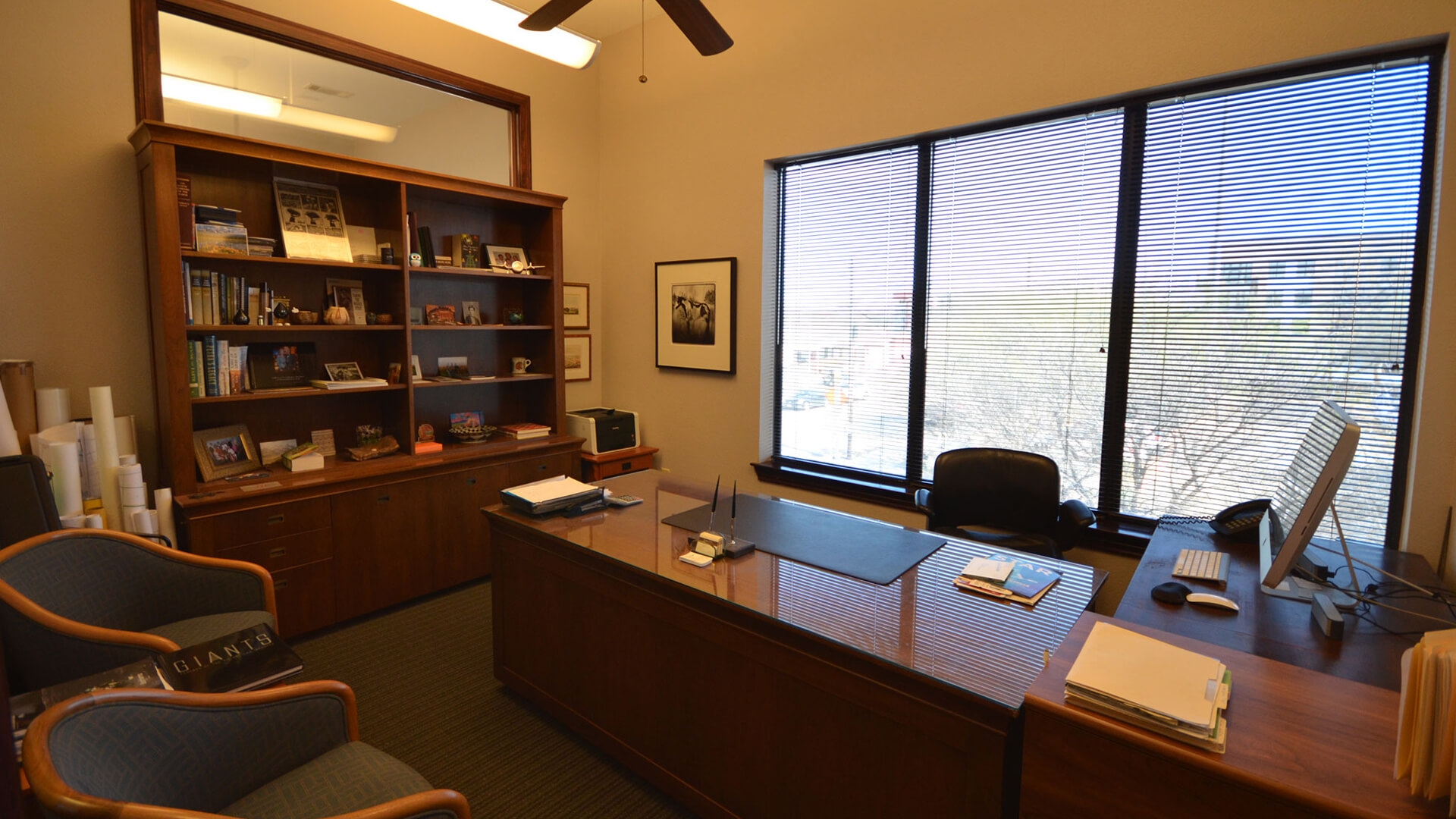 Villas on 6th Interior Office