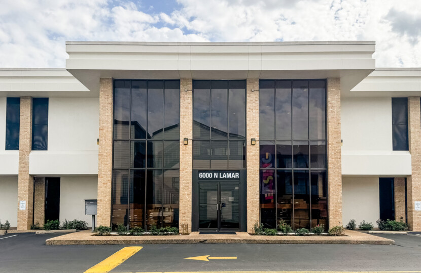 Photo of property 6000 N Lamar