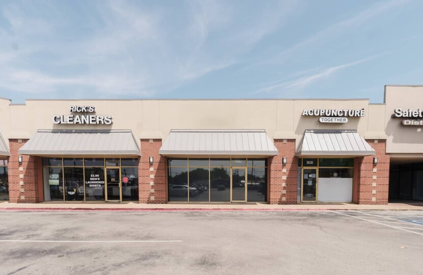 Photo of property Richcreek Plaza