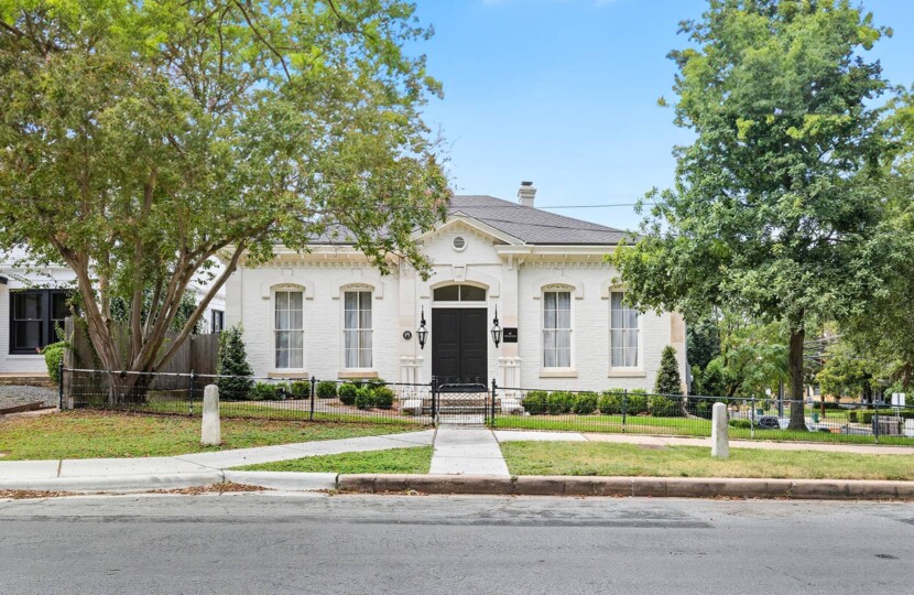 Photo of property The Fischer House