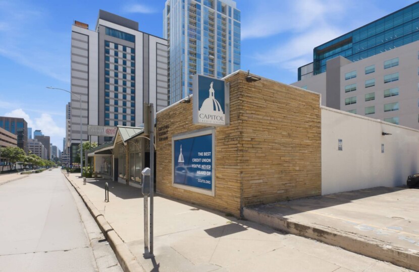 Photo of property 1718-1720 Lavaca St